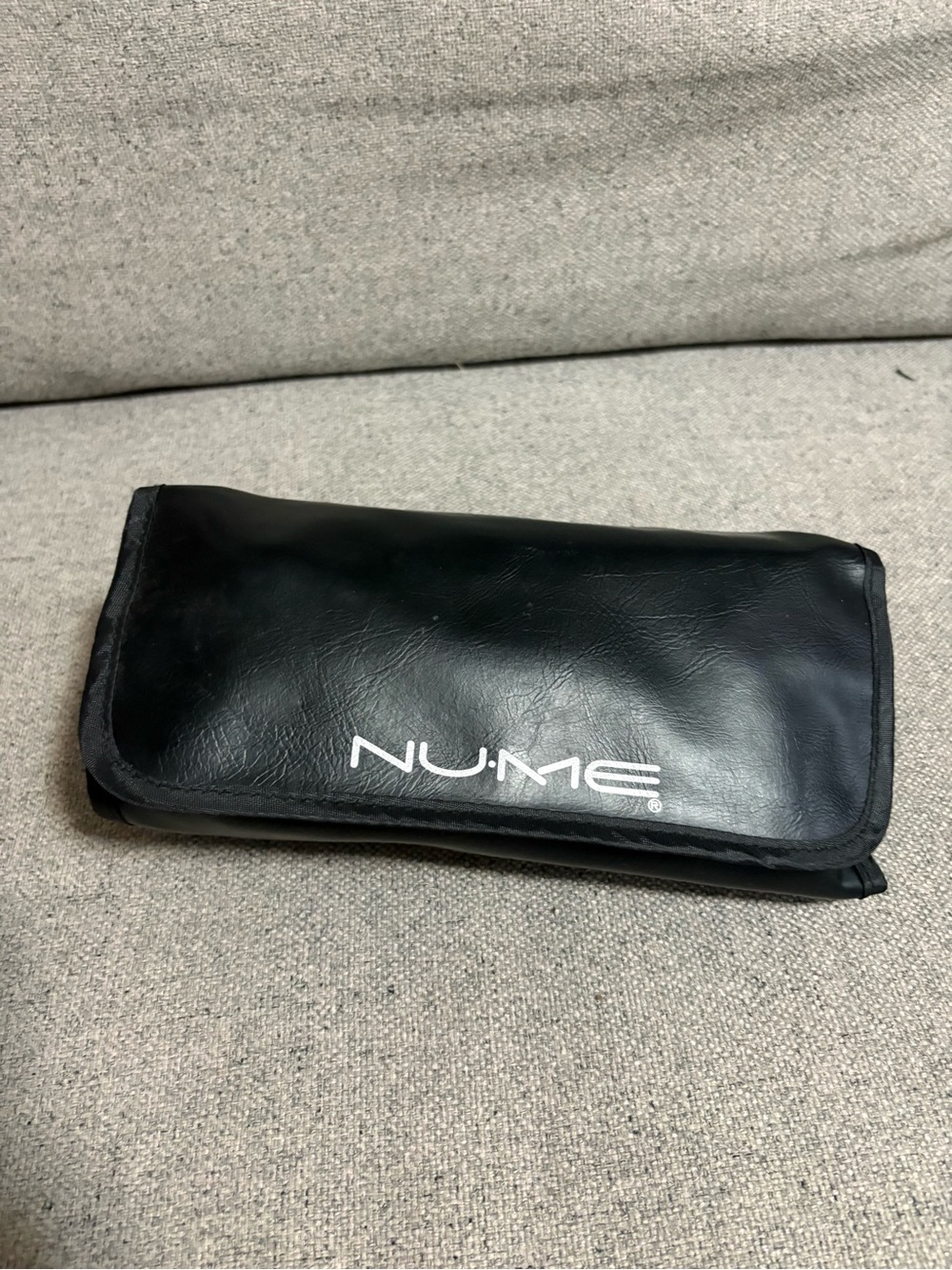 nume Lustrum 5 in one Curling Wand